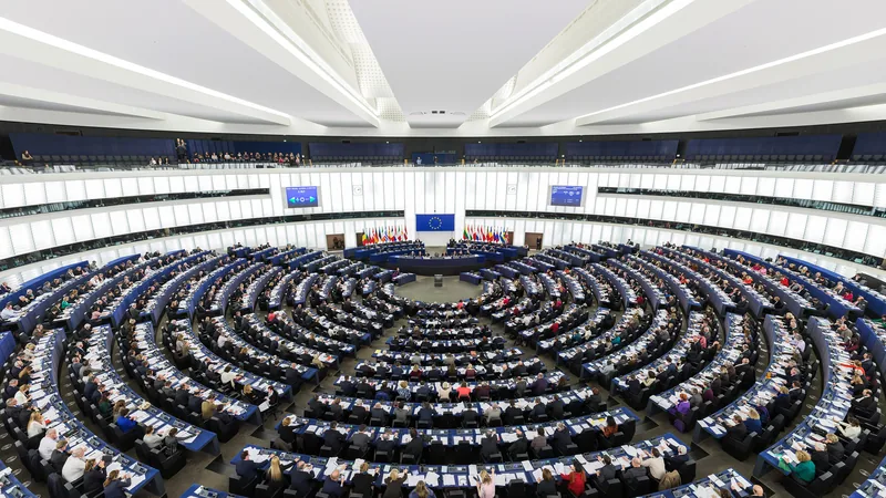 Reglamento europeo de IA: qué obliga desde el 2 de agosto de 2026