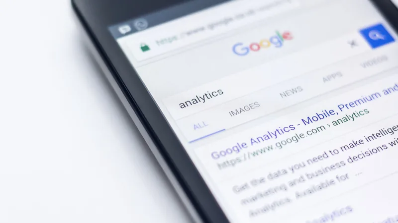 Cómo hacer SEO con inteligencia artificial sin perjudicar tu posicionamiento